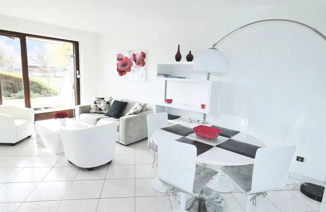 Residence Les Colverts - Modern and bright with beautiful views of the lake!