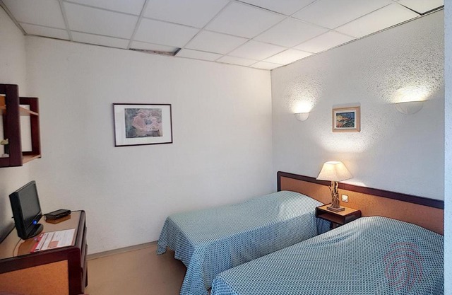 Studio Lamalou-les-Bains, 1 pièce, 2 personnes - FR-1-451-52