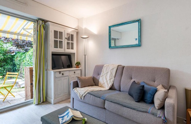 Studio Manoir du Men Gwen-2 by Interhome