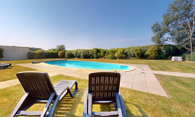 L'Aiguillon-sur-Vie Villa | 100 m² Villa ∙ 4 bedrooms ∙ 8 guests