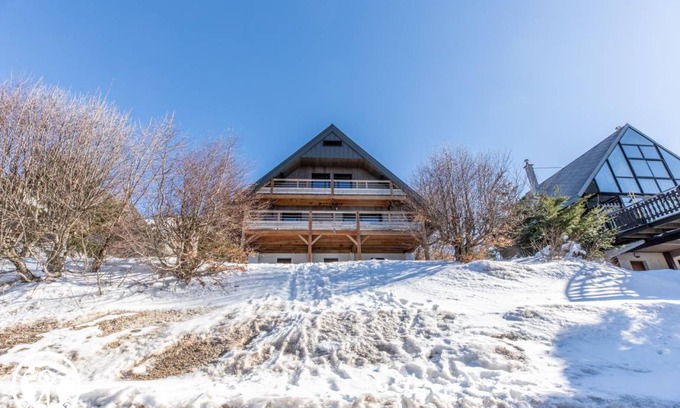 Besse-et-Saint-Anastaise House | 110 m² Gîte ∙ 5 bedrooms ∙ 6 guests