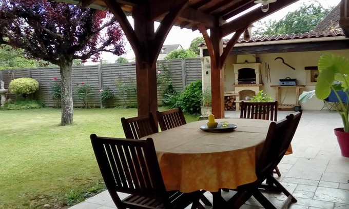 Blis-et-Born Cottage | 110 m² Cabin ∙ 2 bedrooms ∙ 4 guests