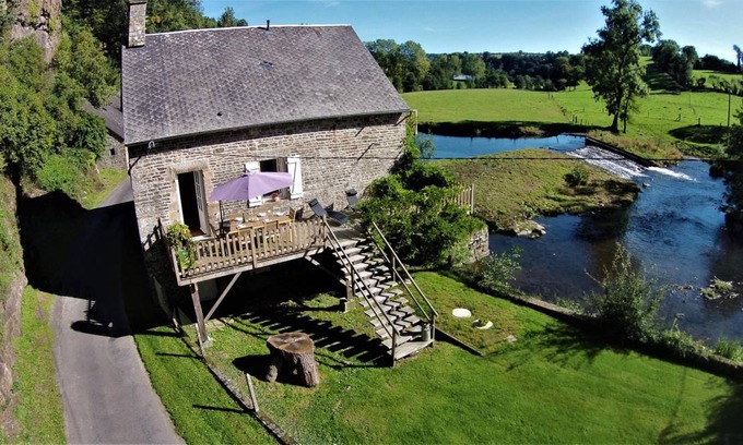 Pont Farcy House | 110 m² Gîte ∙ 2 bedrooms ∙ 5 guests