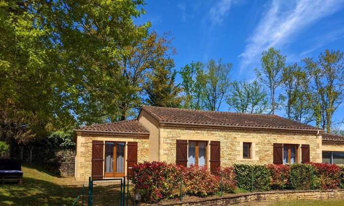 Proissans House | 115 m² Gîte ∙ 3 bedrooms ∙ 6 guests