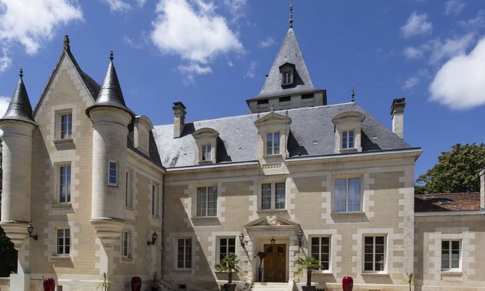 Nouvelle-Aquitaine Other | 120 m² Castle ∙ 4 bedrooms ∙ 7 guests