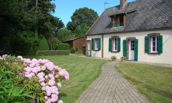 Dampierre-sous-Brou Cottage | 130 m² Cabin ∙ 3 bedrooms ∙ 6 guests