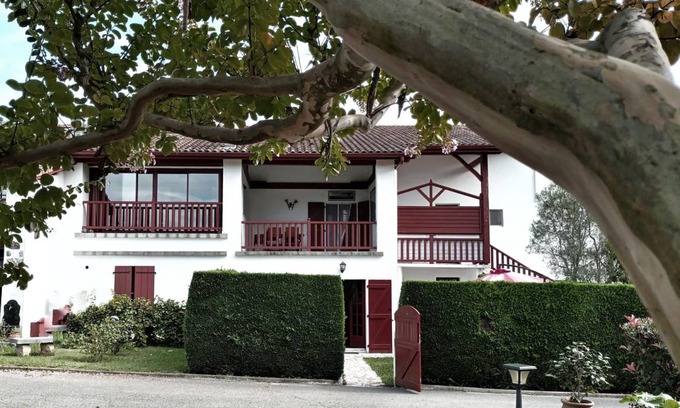 Mendionde House | 130 m² Gîte ∙ 3 bedrooms ∙ 4 guests