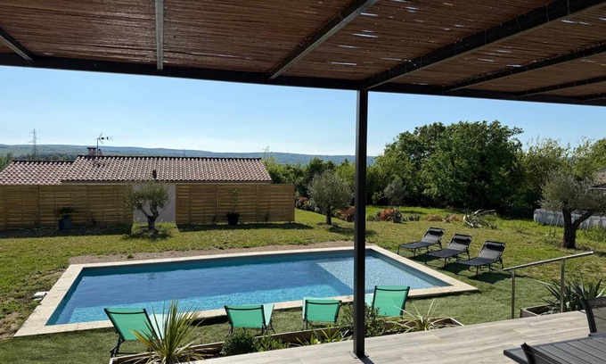 Bessas House | 130 m² House ∙ 3 bedrooms ∙ 8 guests