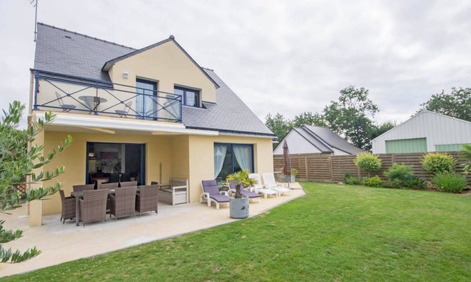 Penvins House | 131 m² Gîte ∙ 4 bedrooms ∙ 8 guests