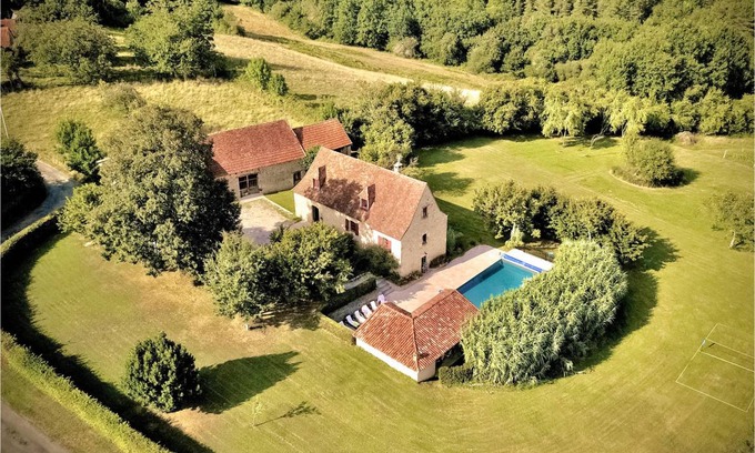 Fleurac House | 140 m² House ∙ 3 bedrooms ∙ 6 guests