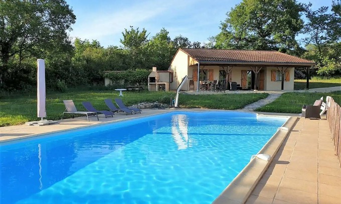 Saint-Aubin-de-Nabirat House | 144 m² House ∙ 3 bedrooms ∙ 6 guests