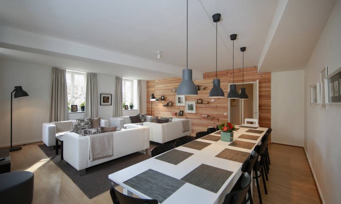 Old Town Apartment | 160 m² Apartment ∙ 3 bedrooms ∙ 10 guests