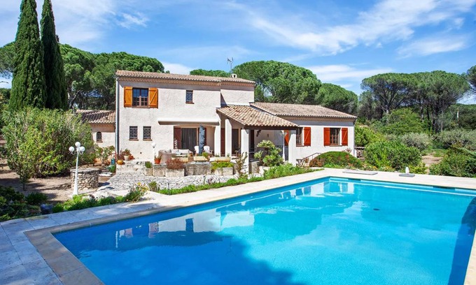 Vidauban House | 166 m² House ∙ 4 bedrooms ∙ 8 guests