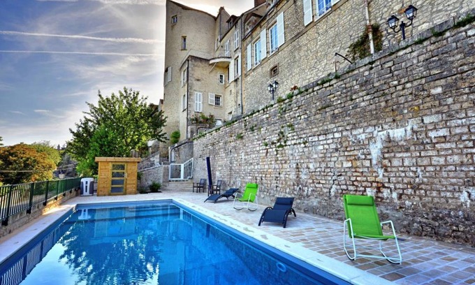 Chateau-Landon House | 170 m² Gîte ∙ 4 bedrooms ∙ 7 guests