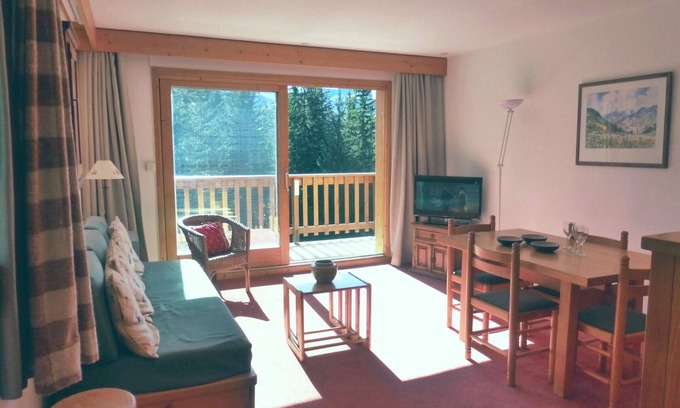 Meribel Apartment | 2-room cabin for 6, Méribel Altiport, ski-in/ski-out, mountain views, pets welcome, free Wi-Fi