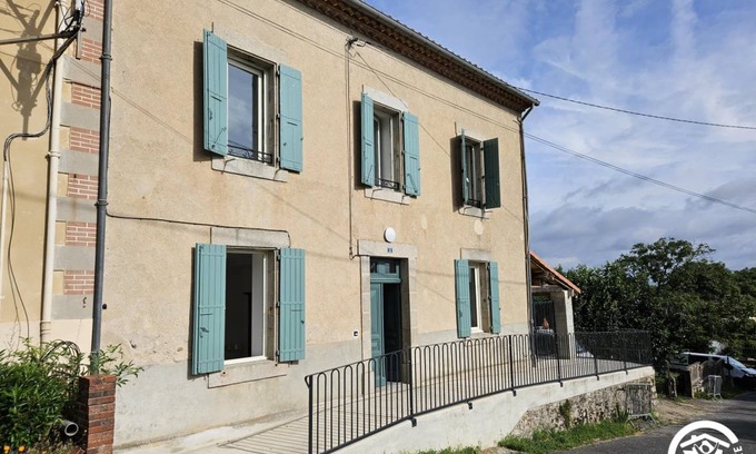 Aiguefonde House | 200 m² Gîte ∙ 5 bedrooms ∙ 12 guests