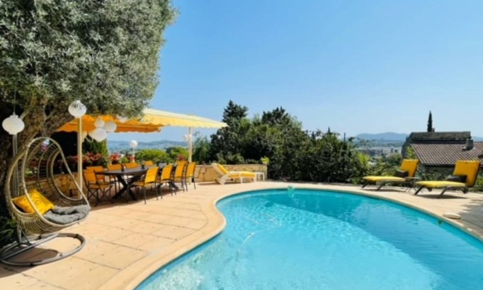 Ollioules House | 200 m² House ∙ 4 bedrooms ∙ 9 guests