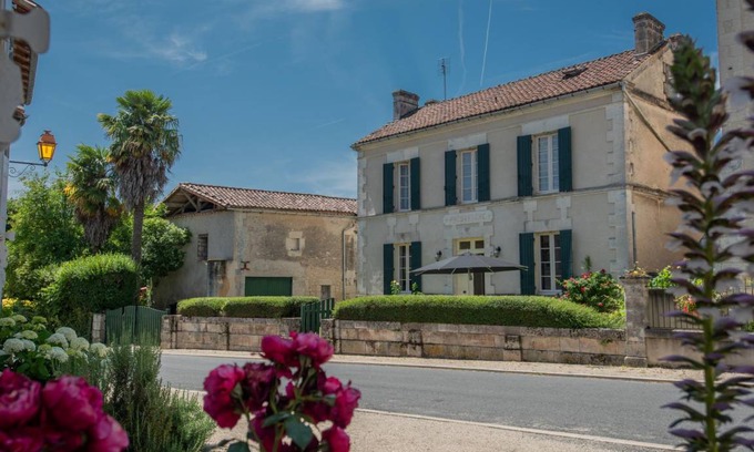 Bonnes House | 200 m² House ∙ 5 bedrooms ∙ 10 guests