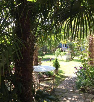 Saint-Jean-d'Angely Bed & Breakfast | 21 m² Bed and breakfast ∙ 2 guests