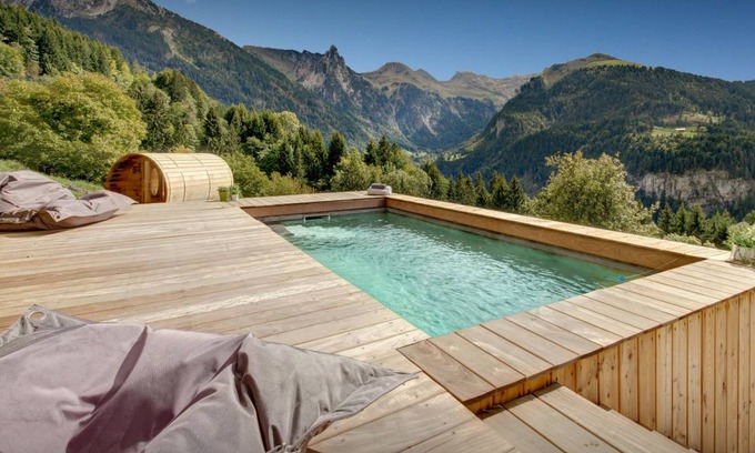 Manigod Ski Chalet | 210 m² Chalet ∙ 4 bedrooms ∙ 12 guests