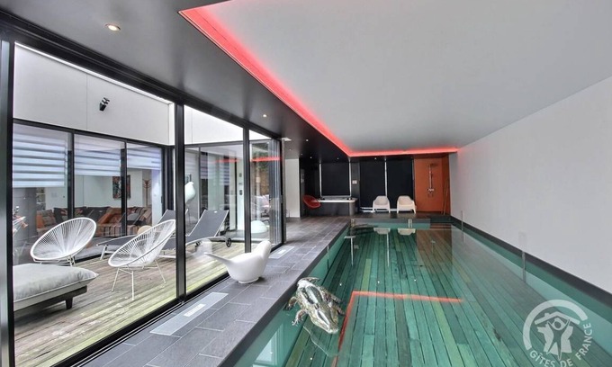 Perros-Guirec House | 215 m² Gîte ∙ 4 bedrooms ∙ 8 guests