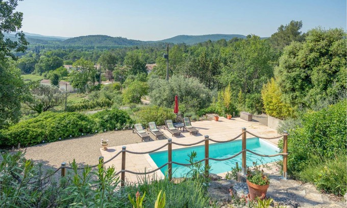 Besse-sur-Issole House | 218 m² House ∙ 4 bedrooms ∙ 8 guests