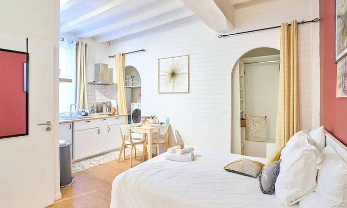 Decre-Cathedrale Apartment | 22 m² Apartment ∙ 1 bedroom ∙ 2 guests