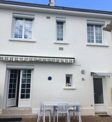 Doue-la-Fontaine Bed & Breakfast | 24 m² Bed and breakfast ∙ 4 guests