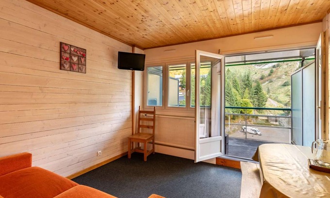 Eaux-Bonnes Apartment | 28 m² Studio flat ∙ 1 bedroom ∙ 6 guests