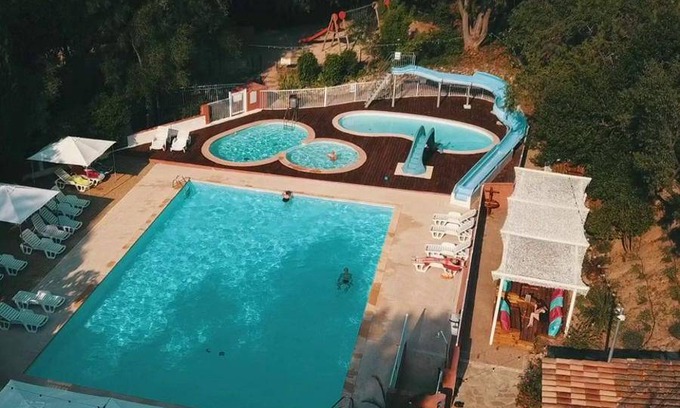 Carqueiranne Ski Chalet | 32 m² Chalet ∙ 3 bedrooms ∙ 8 guests