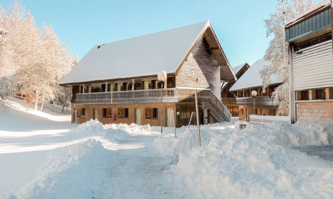 Besse-et-Saint-Anastaise Apartment | 35 m² Apartment ∙ 1 bedroom ∙ 6 guests