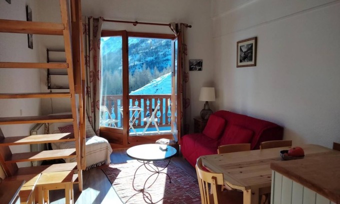 Valloire Apartment | 4th floor, balcony, tv, ski locker, 34m², Valloire