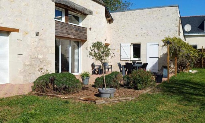 Longue-Jumelles Bed & Breakfast | 50 m² Bed and breakfast ∙ 2 guests