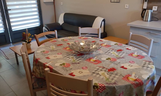 Saint-Benoit-sur-Loire Cottage | 55 m² Cabin ∙ 2 bedrooms ∙ 6 guests