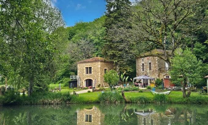 Montcabrier Apartment | 55 m² Apartment ∙ 2 bedrooms ∙ 4 guests