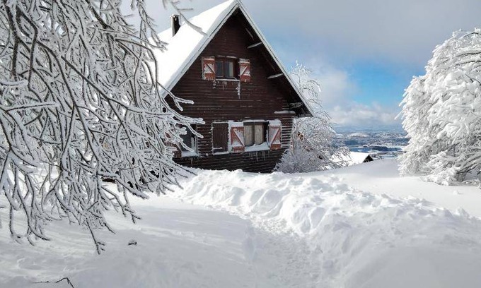 Chastreix Ski Chalet | 60 m² Chalet ∙ 2 bedrooms ∙ 6 guests