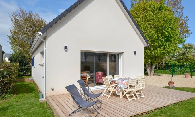 Bernieres-sur-Mer House | 62 m² House ∙ 2 bedrooms ∙ 6 guests