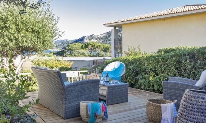 Marine de Saint Ambroggio Apartment | 65 m² Apartment ∙ 2 bedrooms ∙ 5 guests