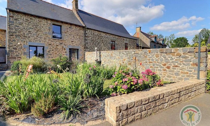 Meillac House | 65 m² Gîte ∙ 2 bedrooms ∙ 4 guests