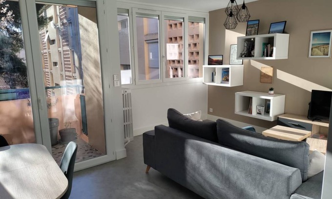 Aiguerelles Apartment | 69 m² Apartment ∙ 2 bedrooms ∙ 6 guests