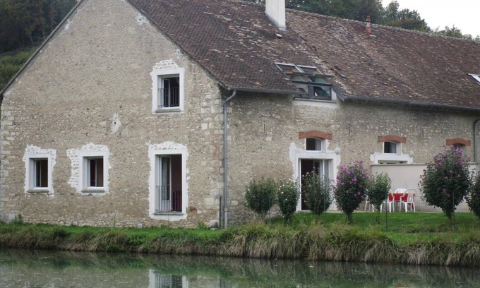 La Madeleine-sur-Loing House | 70 m² Gîte ∙ 2 bedrooms ∙ 5 guests