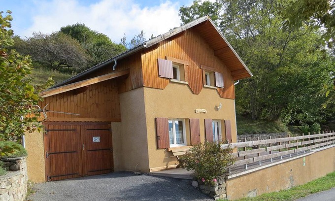 Les Thuiles House | 72 m² Gîte ∙ 2 bedrooms ∙ 4 guests