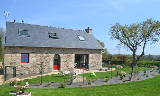 Trebeurden House | 74 m² Gîte ∙ 3 bedrooms ∙ 5 guests