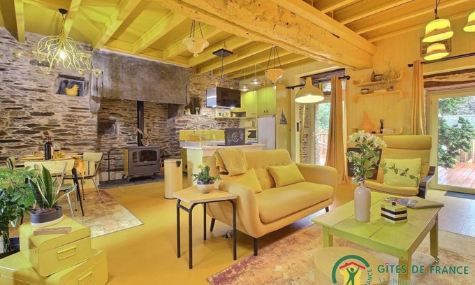 Carentoir House | 75 m² Gîte ∙ 2 bedrooms ∙ 4 guests