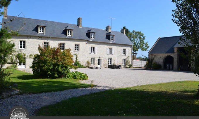 Sainte-Marie-du-Mont House | 80 m² Gîte ∙ 2 bedrooms ∙ 5 guests