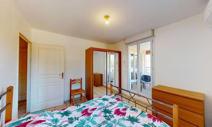 La Seyne-sur-Mer Resort | 82 m² Private room ∙ 1 bedroom ∙ 1 guest