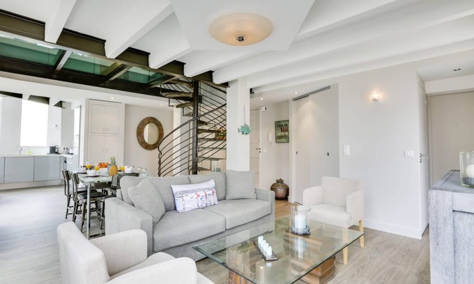 Saint-Jean-de-Luz City Center Apartment | 95 m² Apartment ∙ 3 bedrooms ∙ 6 guests