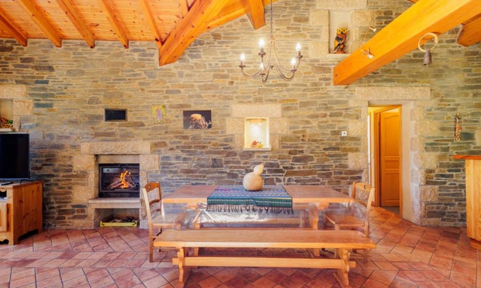 Formigueres House | 95 m² Gîte ∙ 3 bedrooms ∙ 6 guests