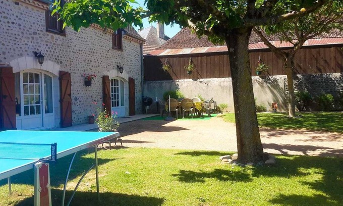 Tauriac House | 95 m² Gîte ∙ 3 bedrooms ∙ 6 guests