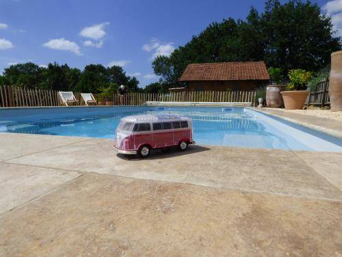 Saint-Avit-Senieur Bed & Breakfast | 99 m² Bed and breakfast ∙ 4 bedrooms ∙ 12 guests